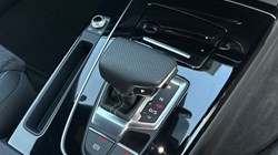 2025 (25) AUDI Q5 50 TFSI e Quattro Black Edition 5dr S Tronic 5143038