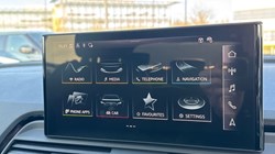 2025 (25) AUDI Q5 50 TFSI e Quattro Black Edition 5dr S Tronic 5143053