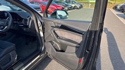 2025 (25) AUDI Q5 50 TFSI e Quattro Black Edition 5dr S Tronic 5143046