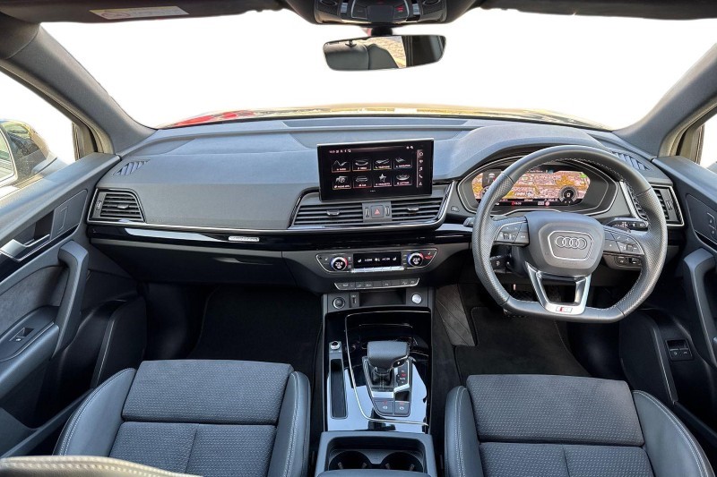 2025 (25) AUDI Q5 50 TFSI e Quattro Black Edition 5dr S Tronic 5143034
