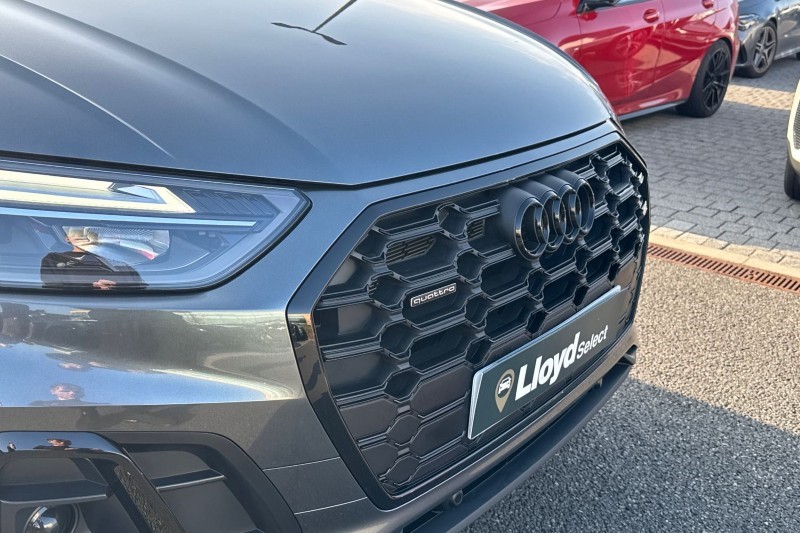 2025 (25) AUDI Q5 50 TFSI e Quattro Black Edition 5dr S Tronic 5143063