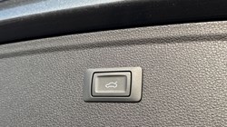 2025 (25) AUDI Q5 50 TFSI e Quattro Black Edition 5dr S Tronic 5143060