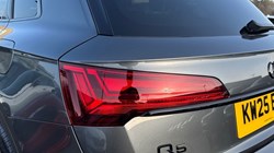 2025 (25) AUDI Q5 50 TFSI e Quattro Black Edition 5dr S Tronic 5143044