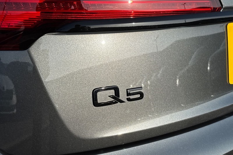 2025 (25) AUDI Q5 50 TFSI e Quattro Black Edition 5dr S Tronic 5143066