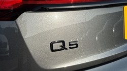 2025 (25) AUDI Q5 50 TFSI e Quattro Black Edition 5dr S Tronic 5143066
