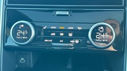 2025 (75) LAND ROVER DISCOVERY 3.0 D350 Dynamic HSE 5dr Auto 5169433