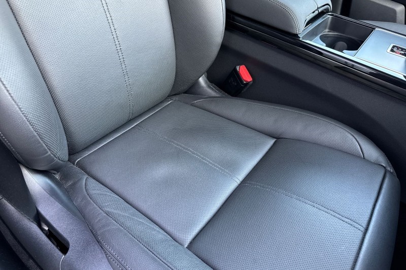 2025 (25) LAND ROVER RANGE ROVER VELAR 2.0 D200 MHEV Dynamic SE 5dr Auto 5154602