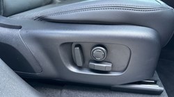 2025 (25) LAND ROVER RANGE ROVER VELAR 2.0 D200 MHEV Dynamic SE 5dr Auto 5154601