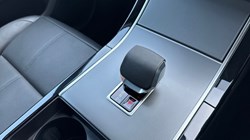 2025 (25) LAND ROVER RANGE ROVER VELAR 2.0 D200 MHEV Dynamic SE 5dr Auto 5154590