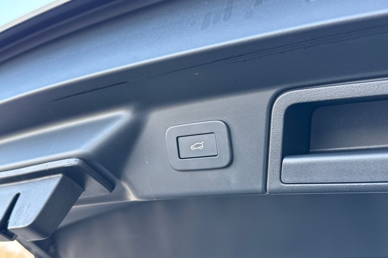 2025 (25) LAND ROVER RANGE ROVER VELAR 2.0 D200 MHEV Dynamic SE 5dr Auto 5154615