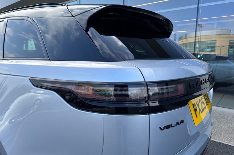 2025 (25) LAND ROVER RANGE ROVER VELAR 2.0 D200 MHEV Dynamic SE 5dr Auto 5154596