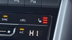 VOLKSWAGEN T-ROC 1.5 TSI Match 5dr 4930374