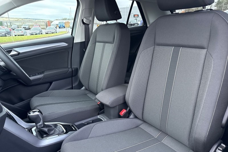  VOLKSWAGEN T-ROC 1.5 TSI Match 5dr 4930378