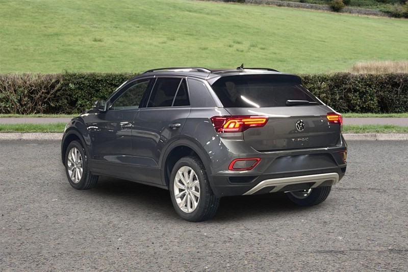  VOLKSWAGEN T-ROC 1.5 TSI Match 5dr