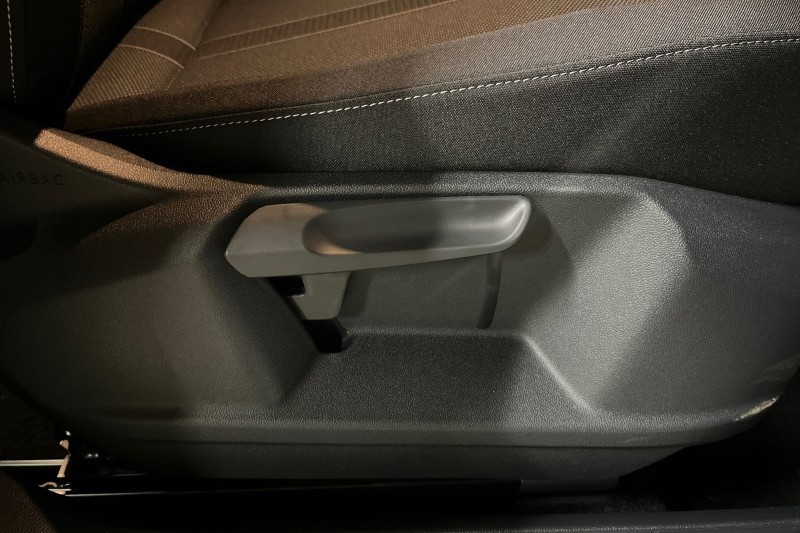  VOLKSWAGEN T-ROC 1.5 TSI Match 5dr 4891380