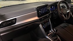 VOLKSWAGEN T-ROC 1.5 TSI Match 5dr 4891398