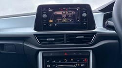 VOLKSWAGEN T-ROC 1.5 TSI Match 5dr 4930373