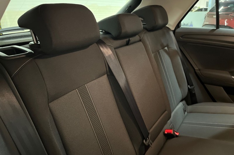  VOLKSWAGEN T-ROC 1.5 TSI Match 5dr 4891396