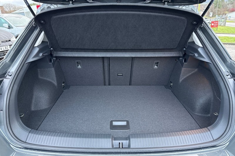  VOLKSWAGEN T-ROC 1.5 TSI Match 5dr 4930380