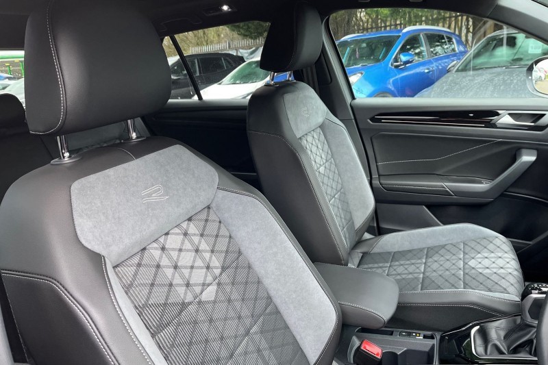  VOLKSWAGEN T-ROC 1.5 TSI Black Edition Plus 5dr DSG 4910430