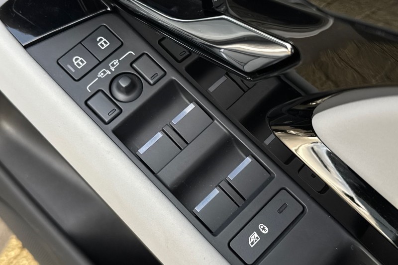 2025 (25) LAND ROVER RANGE ROVER EVOQUE 1.5 P270e S 5dr Auto 5150213