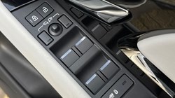 2025 (25) LAND ROVER RANGE ROVER EVOQUE 1.5 P270e S 5dr Auto 5150213