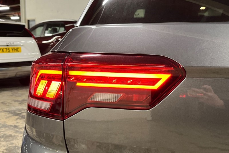  VOLKSWAGEN T-ROC 1.5 TSI Match 5dr 4891479