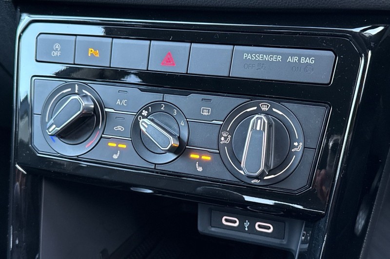  VOLKSWAGEN T-CROSS 1.0 TSI 115 Match 5dr 4801317