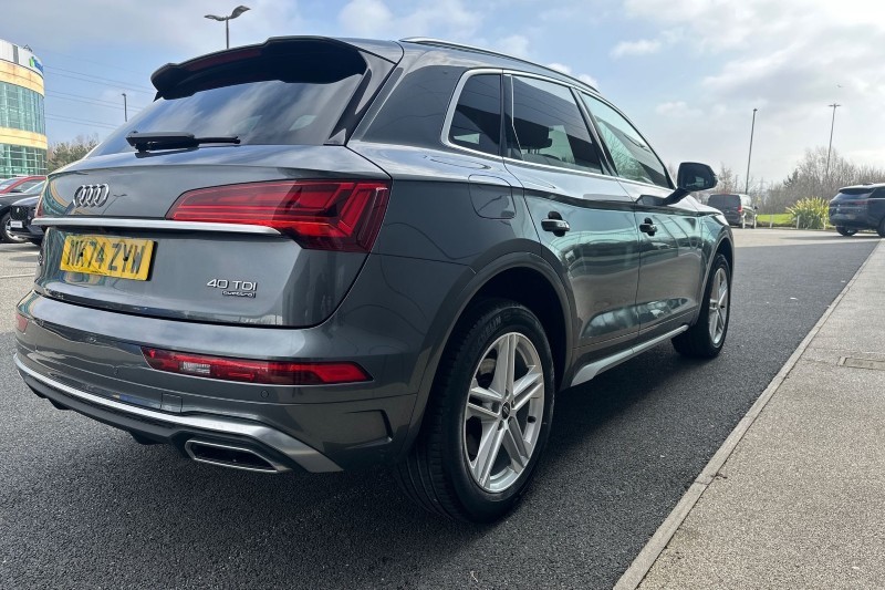 2024 (74) AUDI Q5 40 TDI Quattro S Line 5dr S Tronic 5152633