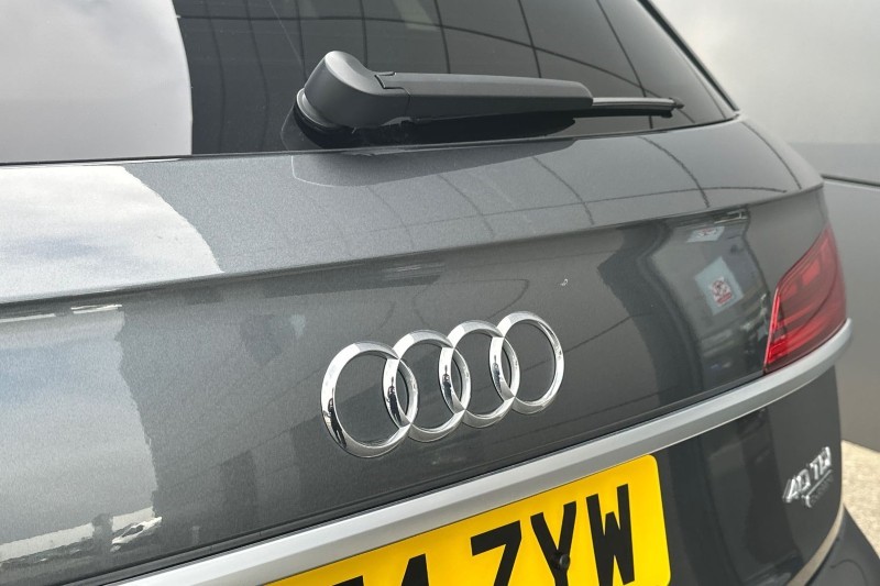 2024 (74) AUDI Q5 40 TDI Quattro S Line 5dr S Tronic 5152630