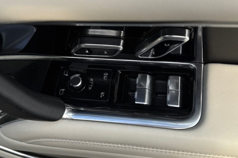 2024 (24) LAND ROVER RANGE ROVER 3.0 P550e Autobiography 4dr Auto 5177184