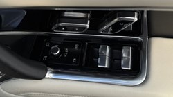 2024 (24) LAND ROVER RANGE ROVER 3.0 P550e Autobiography 4dr Auto 5177184