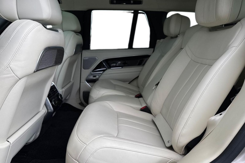 2024 (24) LAND ROVER RANGE ROVER 3.0 P550e Autobiography 4dr Auto 5177165