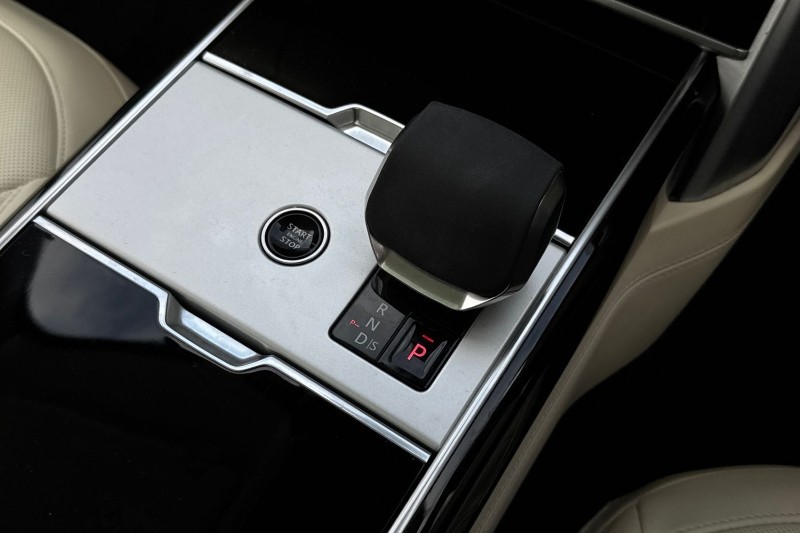 2024 (24) LAND ROVER RANGE ROVER 3.0 P550e Autobiography 4dr Auto 5177174