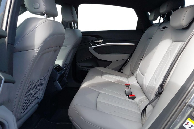 2024 (24) AUDI Q8 250kW 50 Quattro 95kWh Black Edition 5dr Auto 5224021