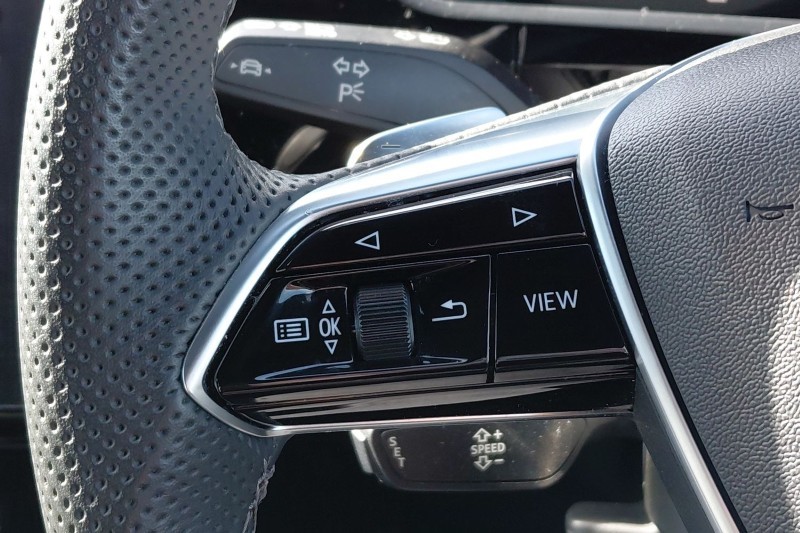 2024 (24) AUDI Q8 250kW 50 Quattro 95kWh Black Edition 5dr Auto 5224043