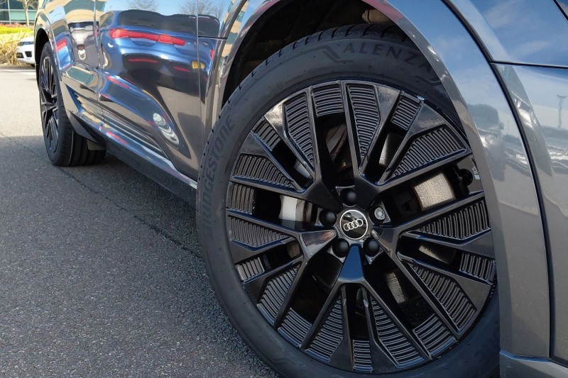 2024 (24) AUDI Q8 250kW 50 Quattro 95kWh Black Edition 5dr Auto 5224057