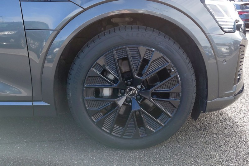 2024 (24) AUDI Q8 250kW 50 Quattro 95kWh Black Edition 5dr Auto 5224025