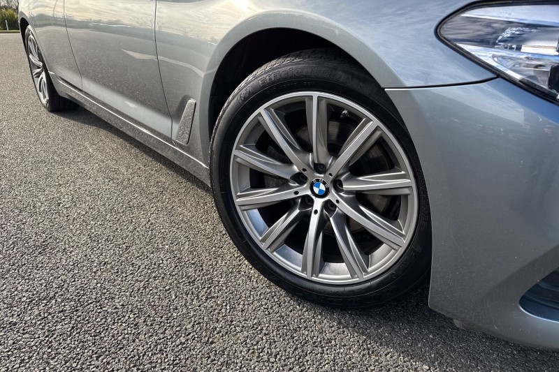 2017 (17) BMW 5 SERIES 520d SE 4dr Auto 5185448