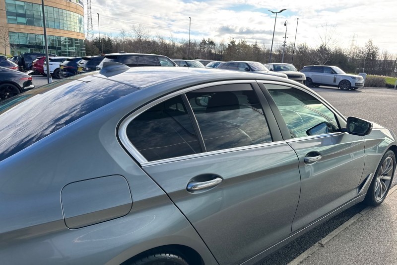 2017 (17) BMW 5 SERIES 520d SE 4dr Auto 5185455