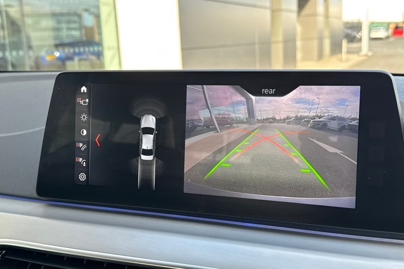 2017 (17) BMW 5 SERIES 520d SE 4dr Auto 5185421