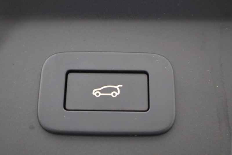 2024 (74) LAND ROVER RANGE ROVER VELAR 3.0 D300 MHEV Dynamic HSE 5dr Auto 5145272