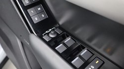 2024 (74) LAND ROVER RANGE ROVER VELAR 3.0 D300 MHEV Dynamic HSE 5dr Auto 5145246