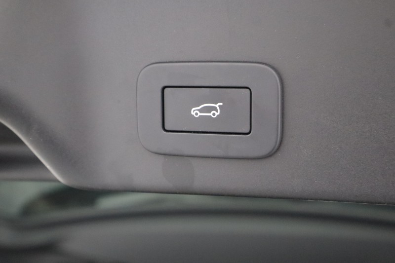 2023 (23) LAND ROVER RANGE ROVER EVOQUE 2.0 P250 R-Dynamic SE 5dr Auto 5168911