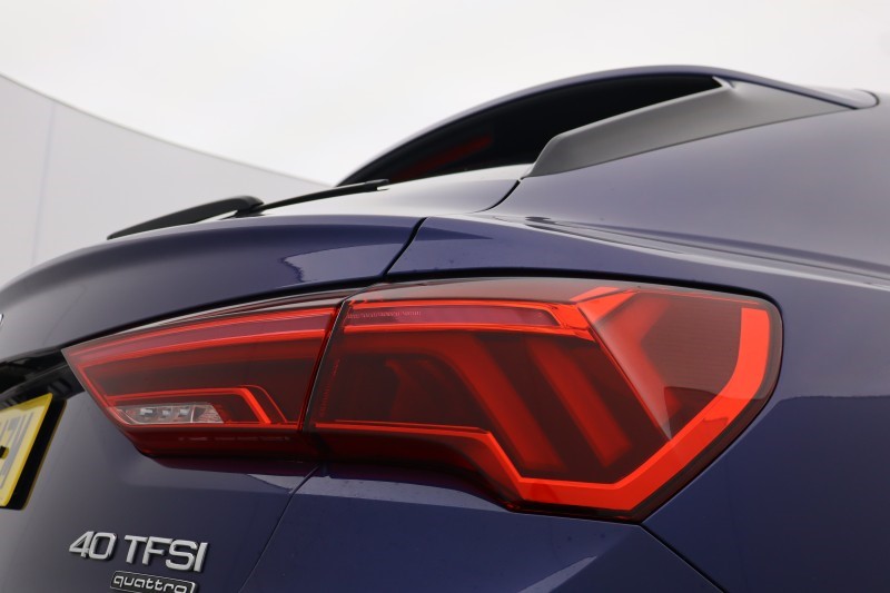 2022 (22) AUDI Q3 40 TFSI Quattro S Line 5dr S Tronic 5173686