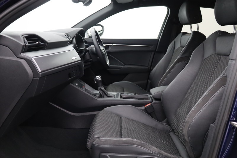 2022 (22) AUDI Q3 40 TFSI Quattro S Line 5dr S Tronic 5173680