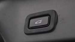 2020 (70) LAND ROVER RANGE ROVER EVOQUE 1.5 P300e R-Dynamic SE 5dr Auto 5467886