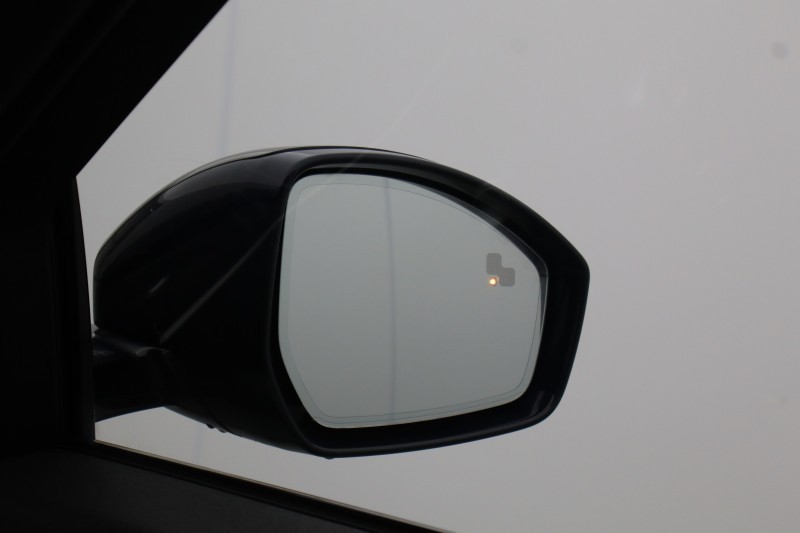 2020 (70) LAND ROVER RANGE ROVER EVOQUE 1.5 P300e R-Dynamic SE 5dr Auto 5154916