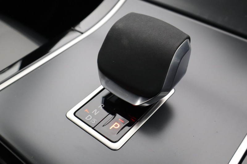 2023 (23) LAND ROVER RANGE ROVER VELAR 2.0 D200 MHEV Dynamic SE 5dr Auto 5156420