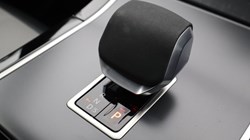 2023 (23) LAND ROVER RANGE ROVER VELAR 2.0 D200 MHEV Dynamic SE 5dr Auto 5156420